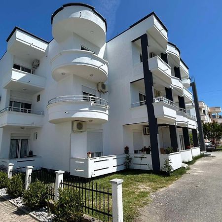 Apartmani Agovic Улцин Екстериор снимка