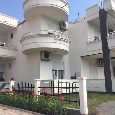 Apartmani Agovic Улцин Екстериор снимка