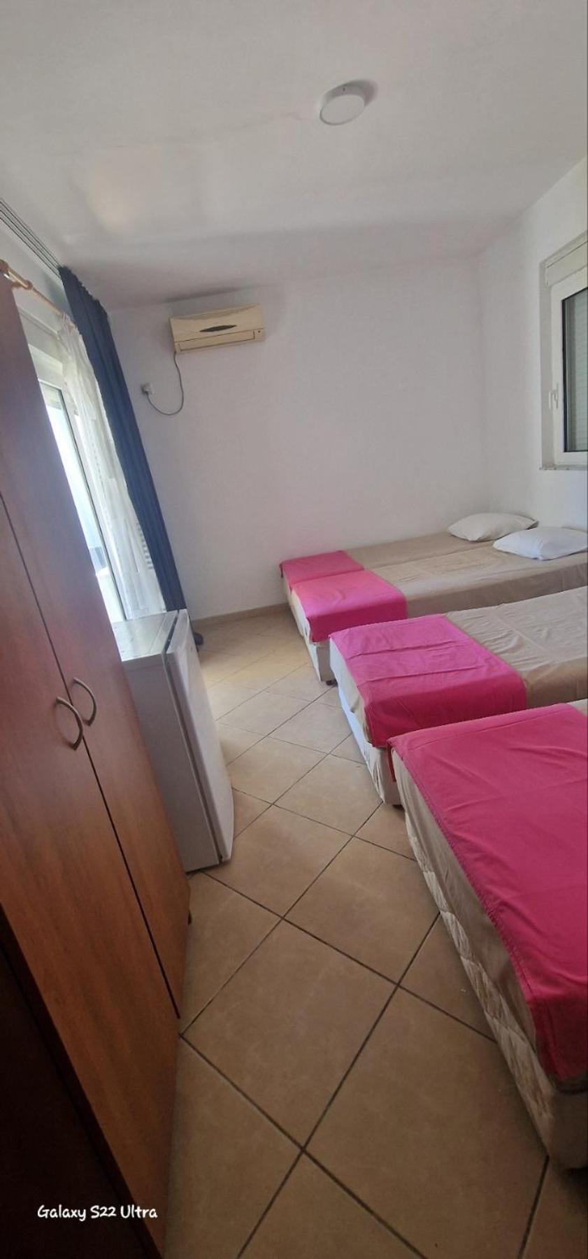 Apartmani Agovic Улцин Екстериор снимка