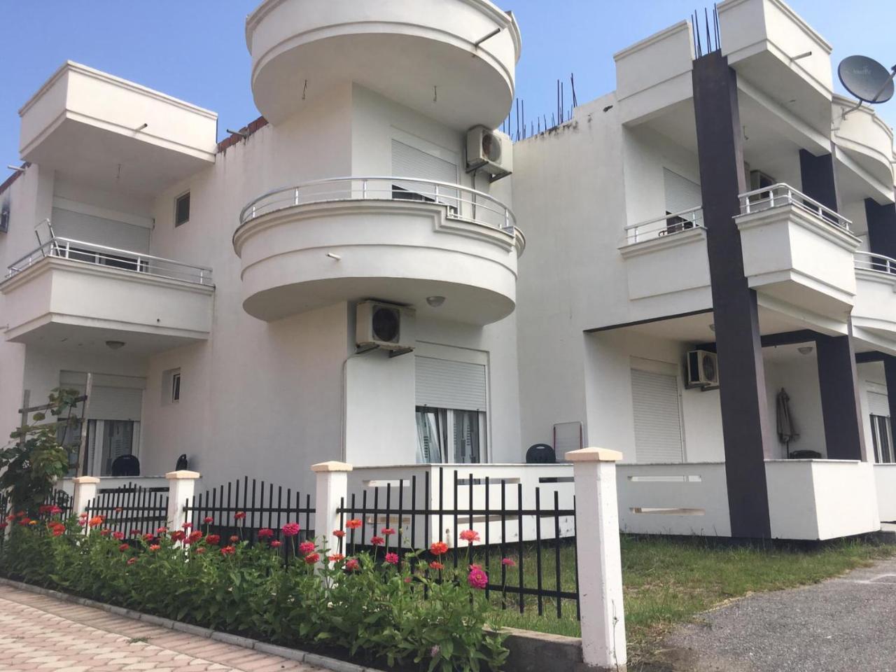 Apartmani Agovic Улцин Екстериор снимка